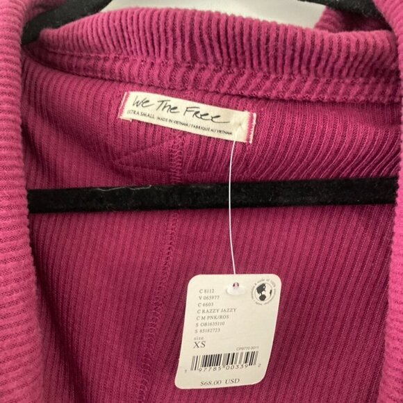 NWT We The Free Hold Me Close Pullover Razzy Jazzy Sz XS - Picture 5 of 7